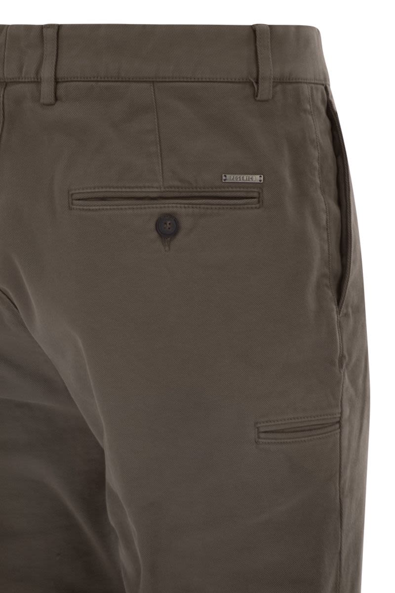 PESERICO Classic Chino Trousers in Stretch Cotton Gabardine