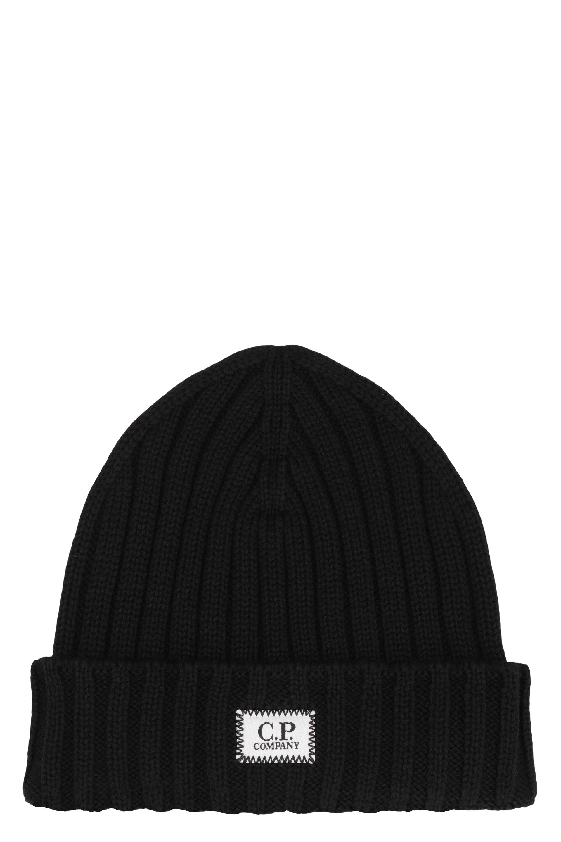 C.P.COMPANY Ribbed Beanie with Logo Patch