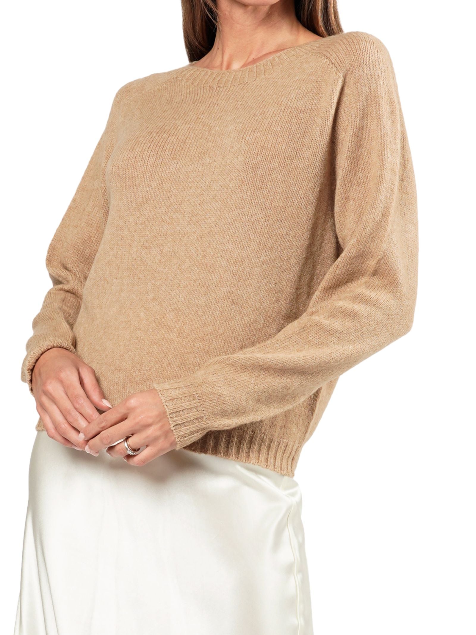 ROBERTO COLLINA Luxurious Woman's Sweater with Round Neckline and Raglan Sleeves