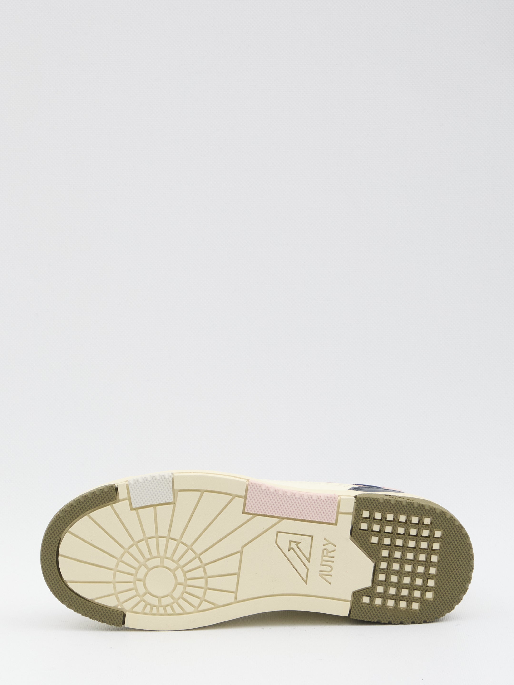 AUTRY Classic Low Top Sneakers 3.5CM