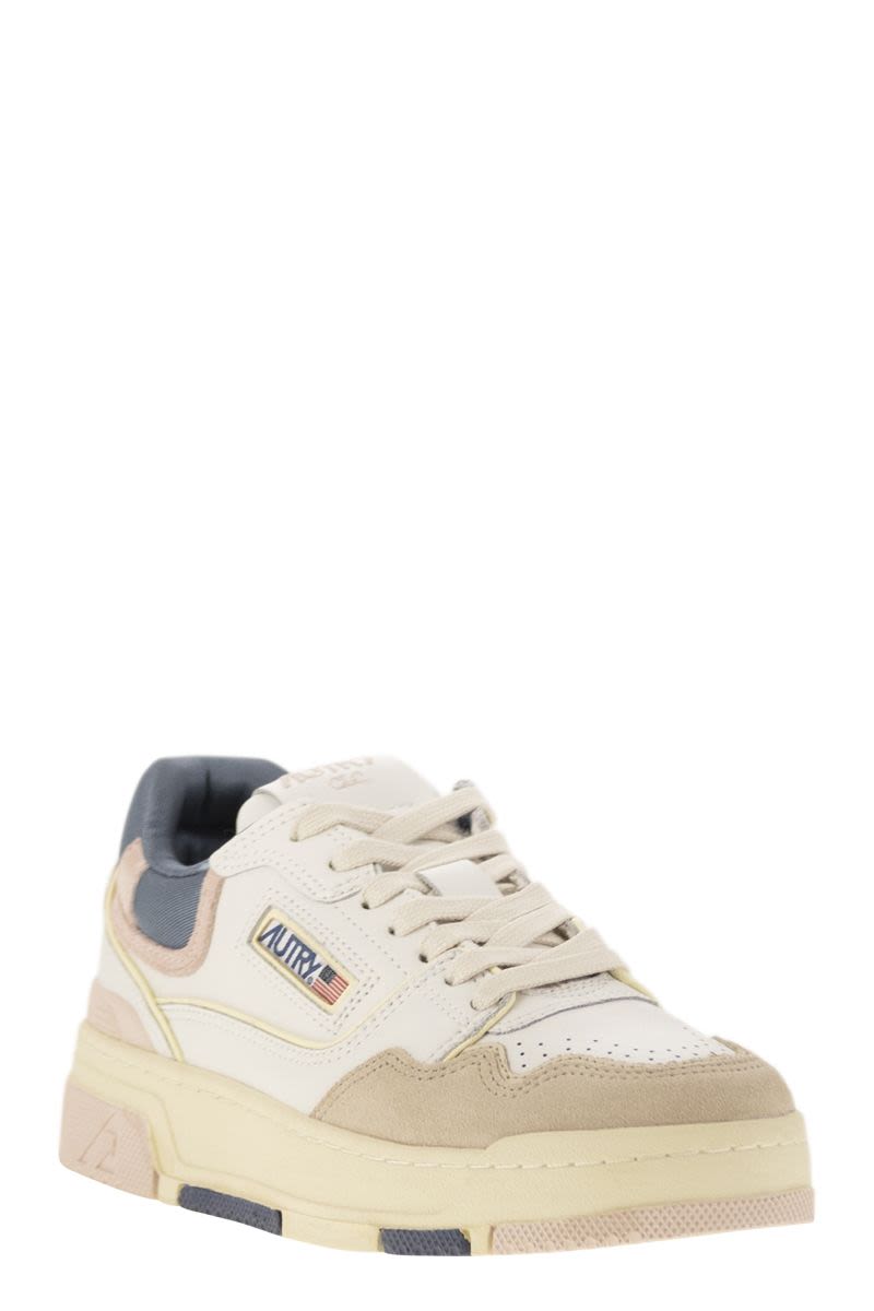 AUTRY Women's Low Sneaker - Contemporary Design with Urban Touch