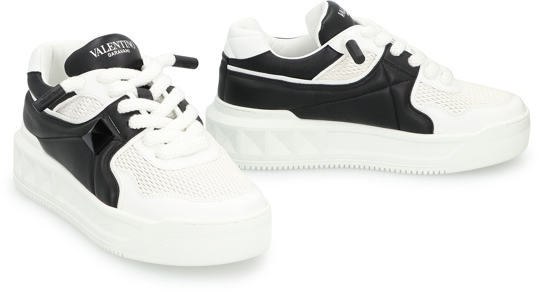 VALENTINO GARAVANI One Stud XL Low-Top Sneaker