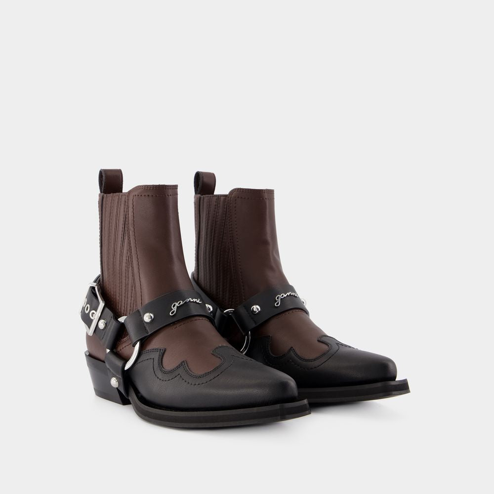 GANNI Trend-Setting Chelsea Western Boots for Women