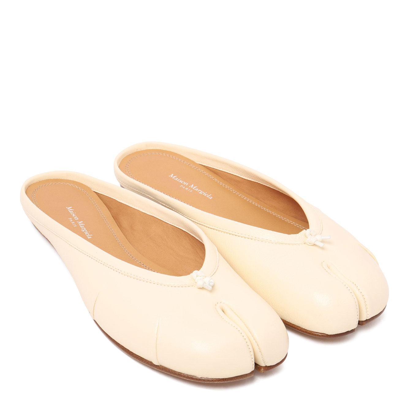 MAISON MARGIELA Elegant Cowhide Flat Shoes for Women