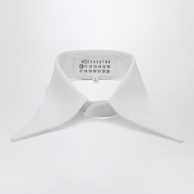 MAISON MARGIELA Pointed Collar Shirt with Button Closure