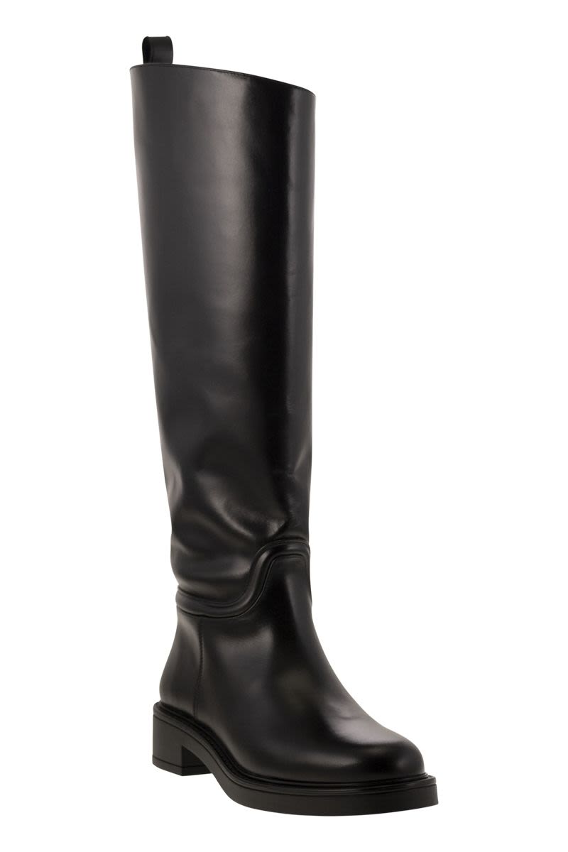 STUART WEITZMAN Celia Lightweight Leather Boot - 40mm Heel