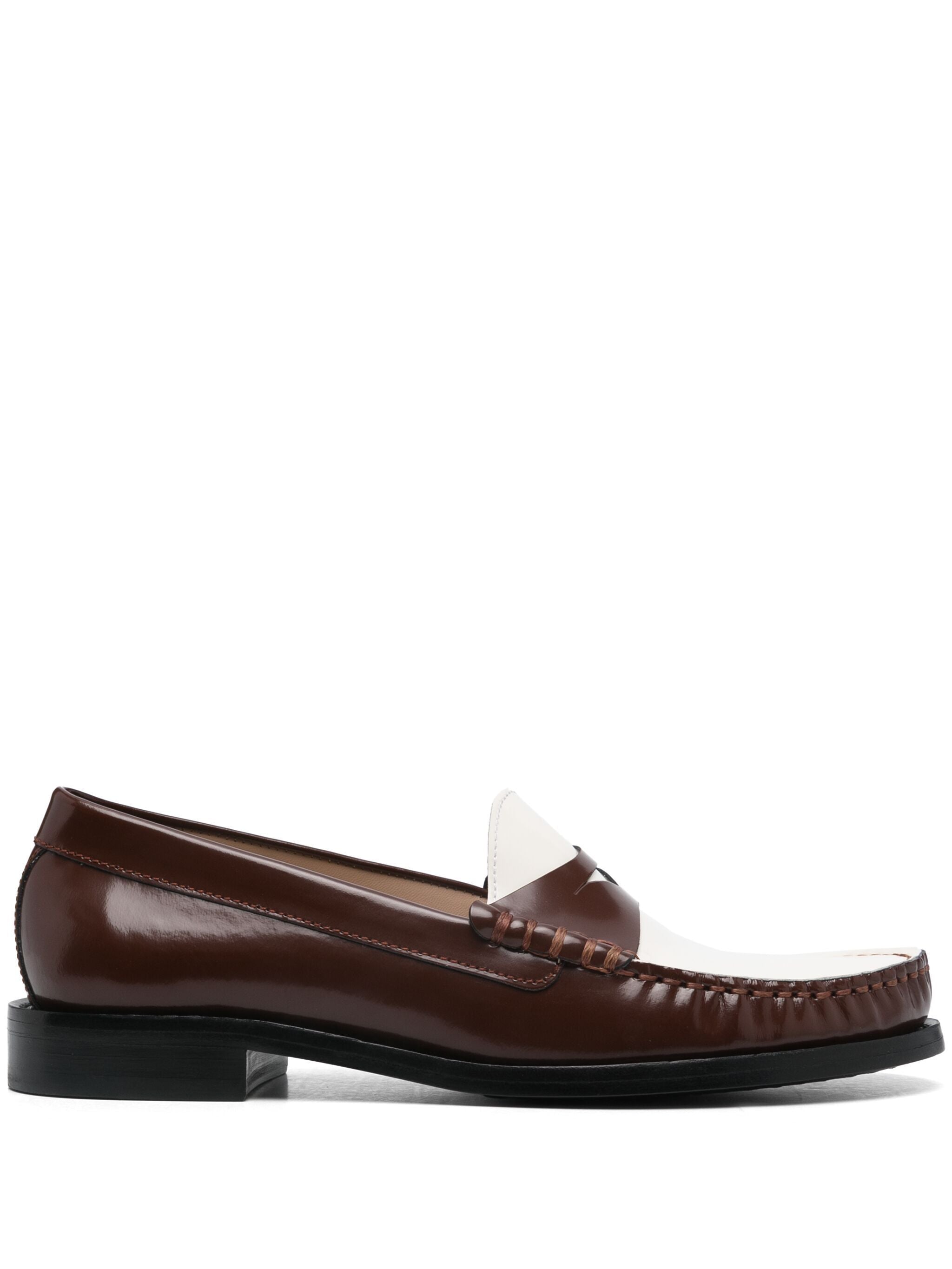 STUART WEITZMAN Elegant Women's Loafer
