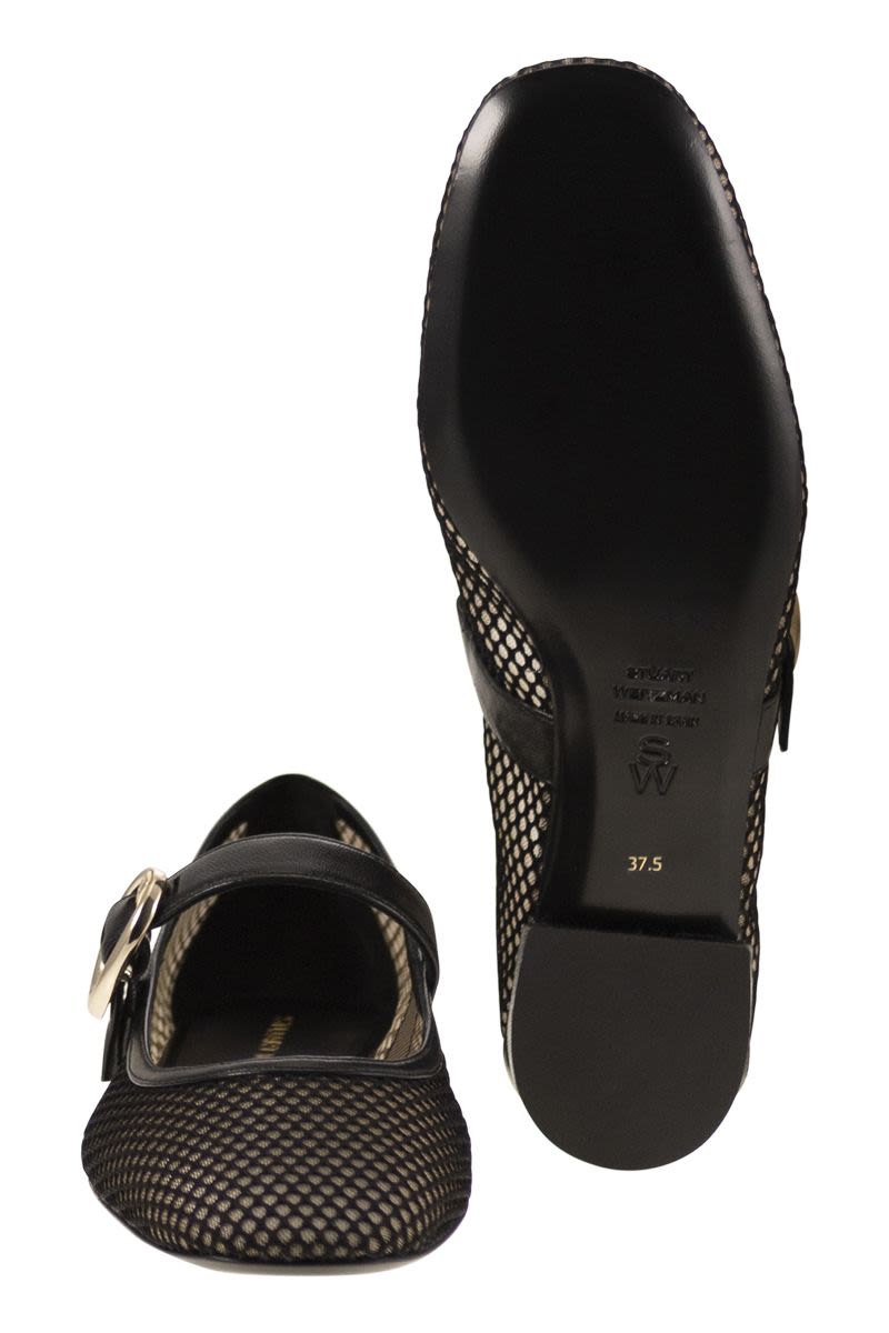 STUART WEITZMAN Elegant Ballerina with Buckle