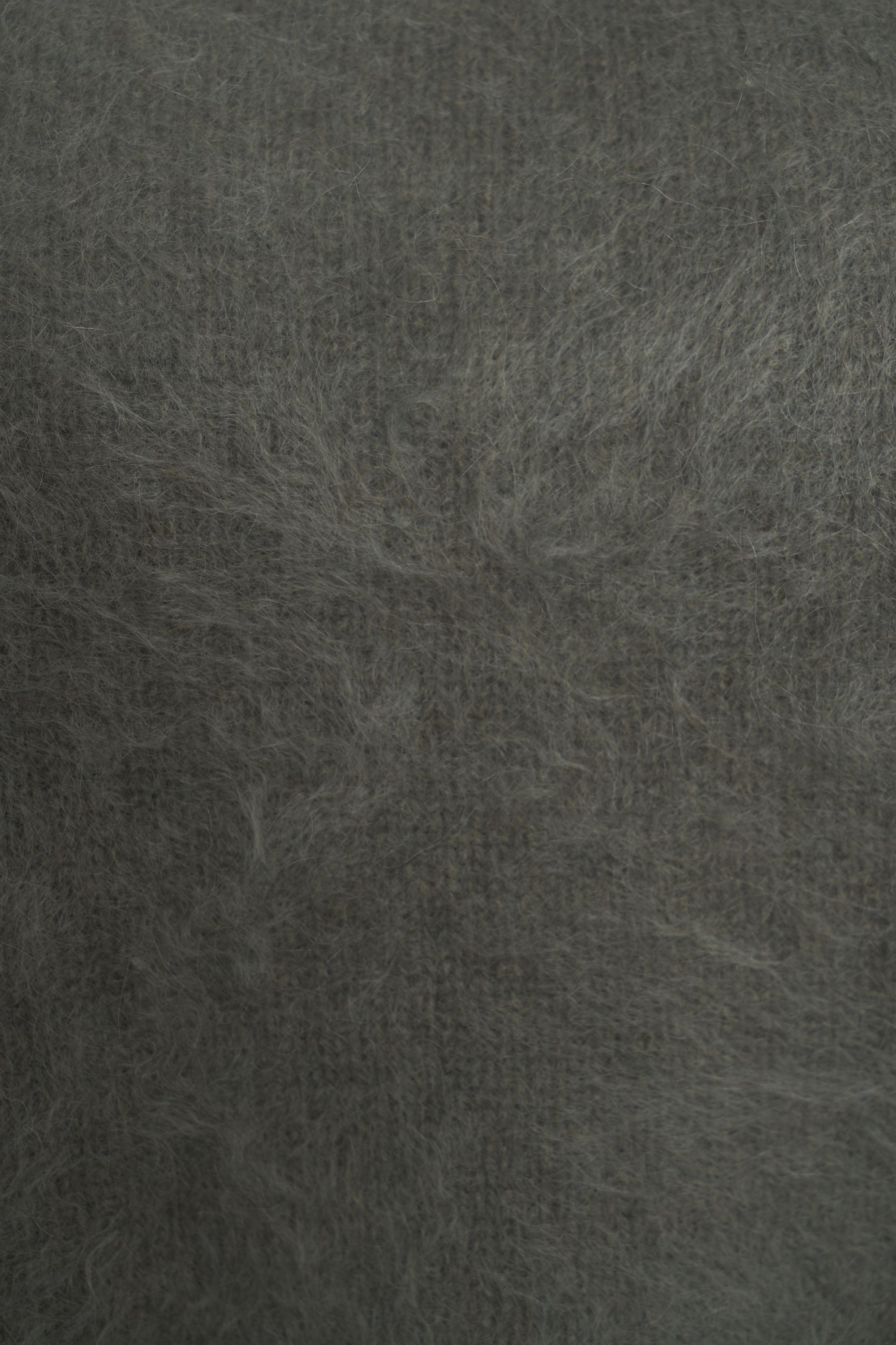 SOFT GOAT Brushed Cashmere V-Neck Pullover for Women