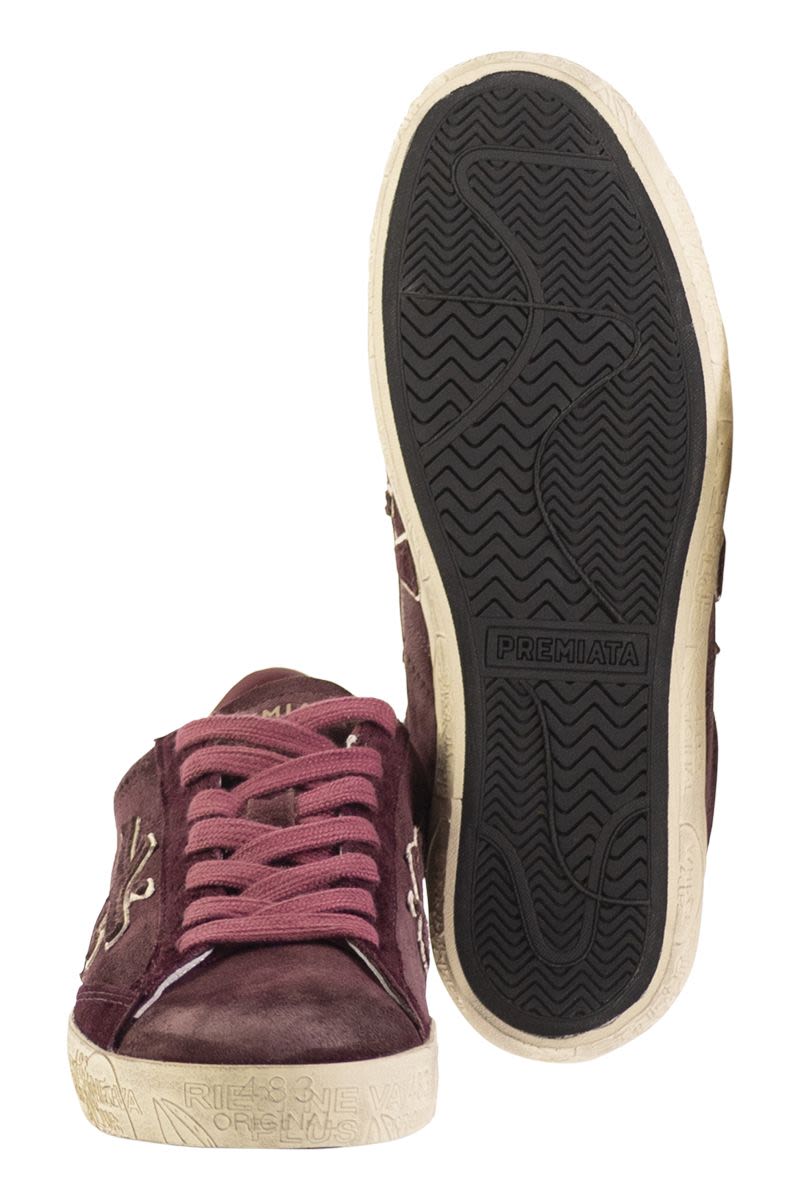 PREMIATA Elegant Trainers 7626 - Classic Sneakers for Women