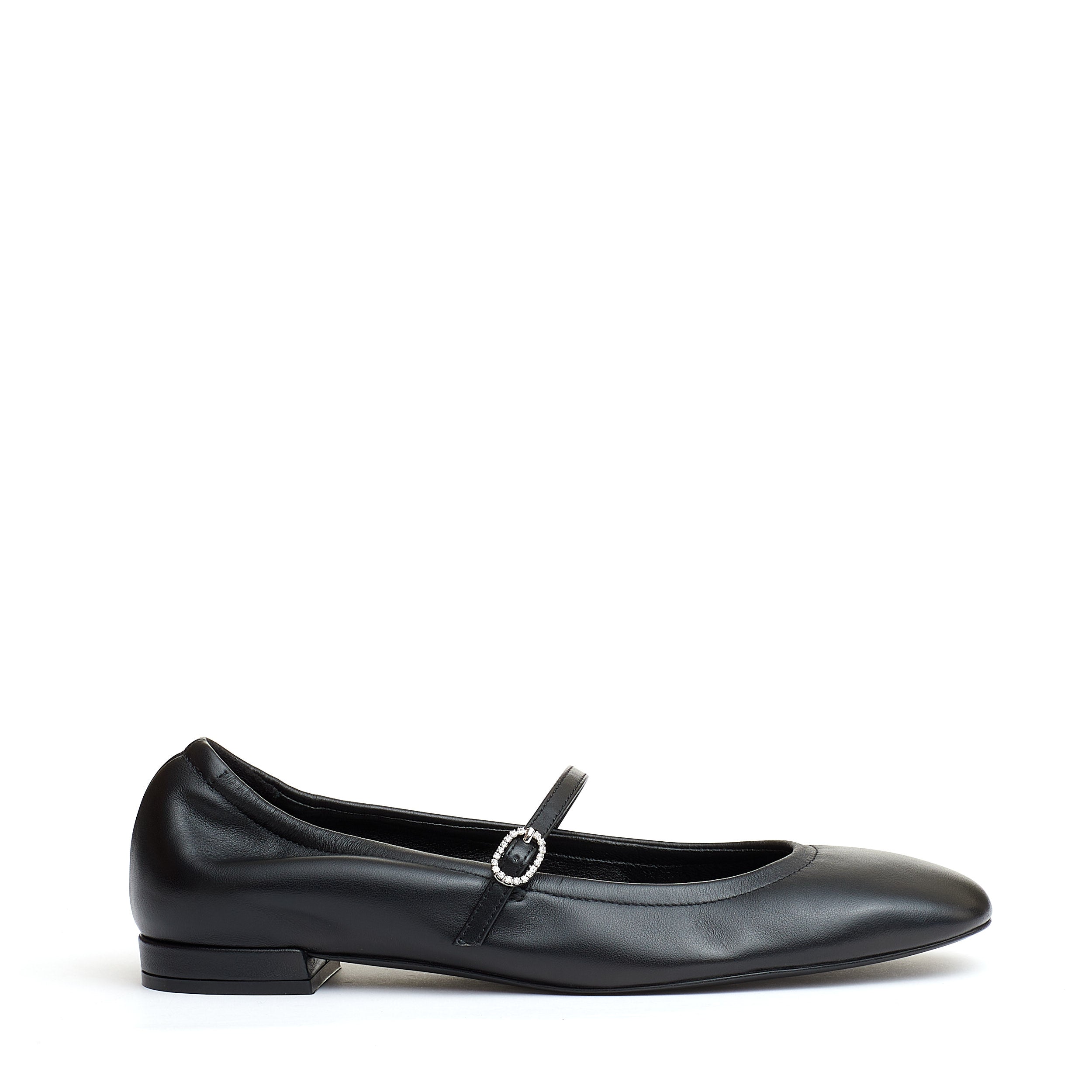 STUART WEITZMAN Elegant Ballerina Flats with Chic Strap Detail