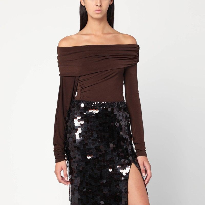 THE ANDAMANE Off-the-Shoulder Fitted T-Shirt