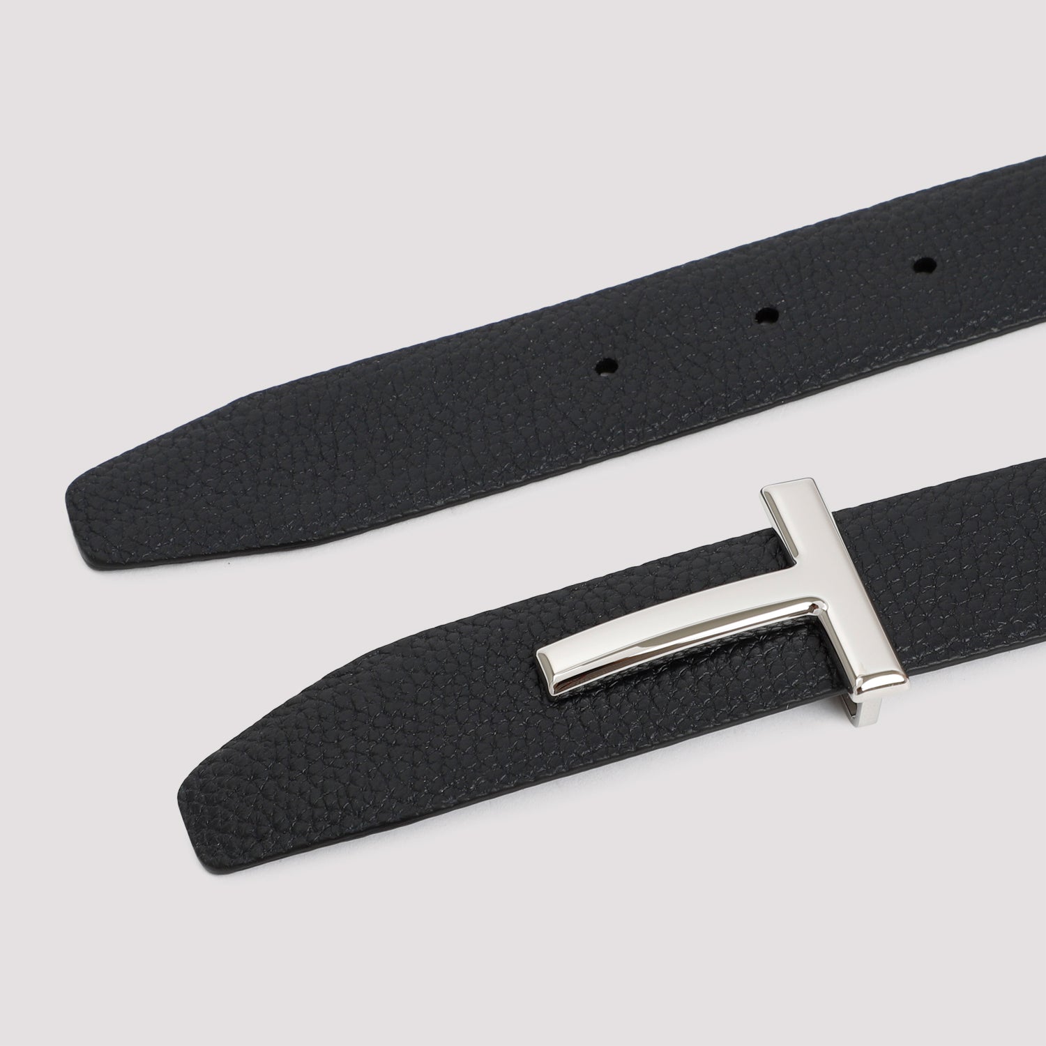 TOM FORD Classic Leather Belt for Men - FW23 Collection