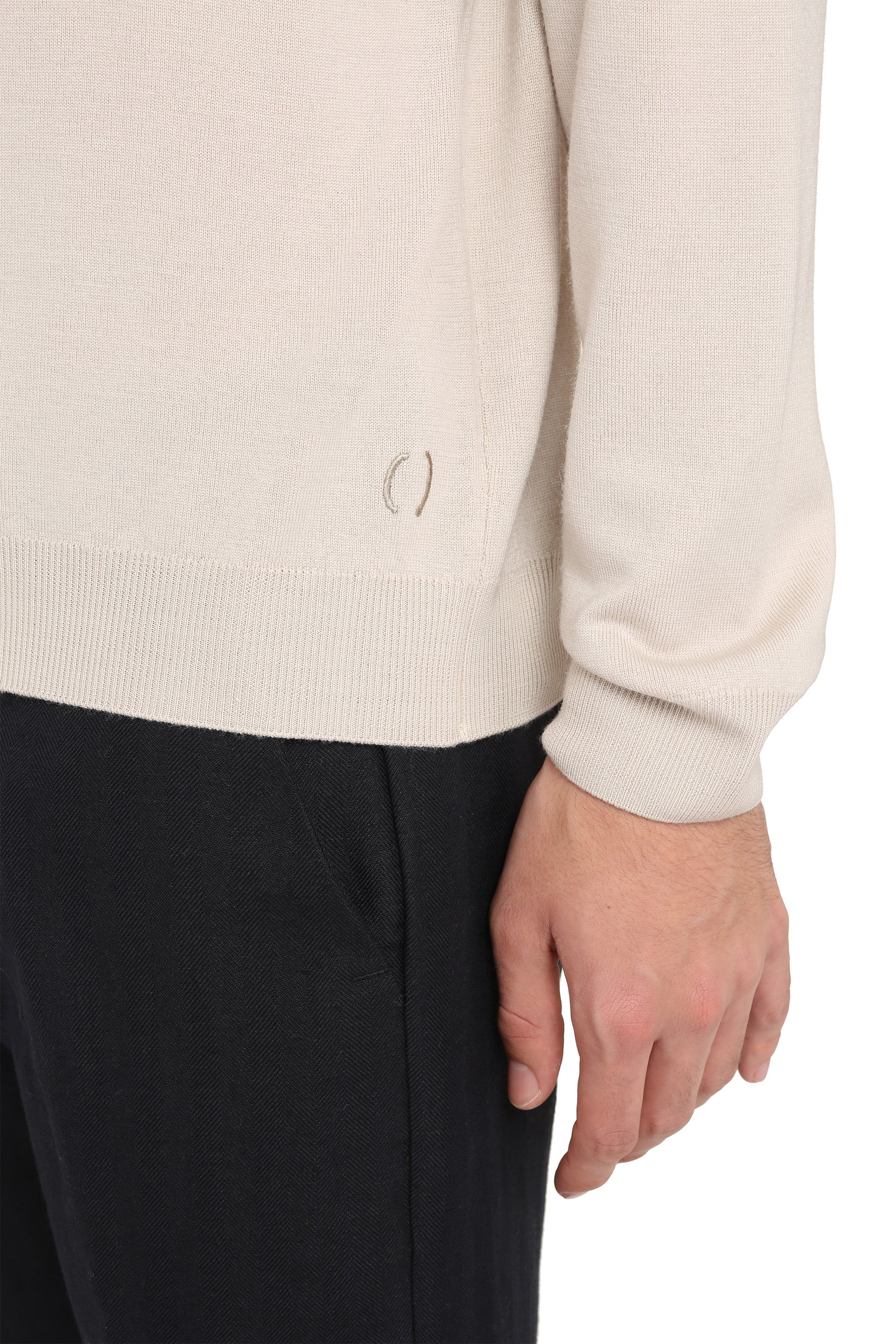 THE (ALPHABET) Crew-Neck Wool Sweater