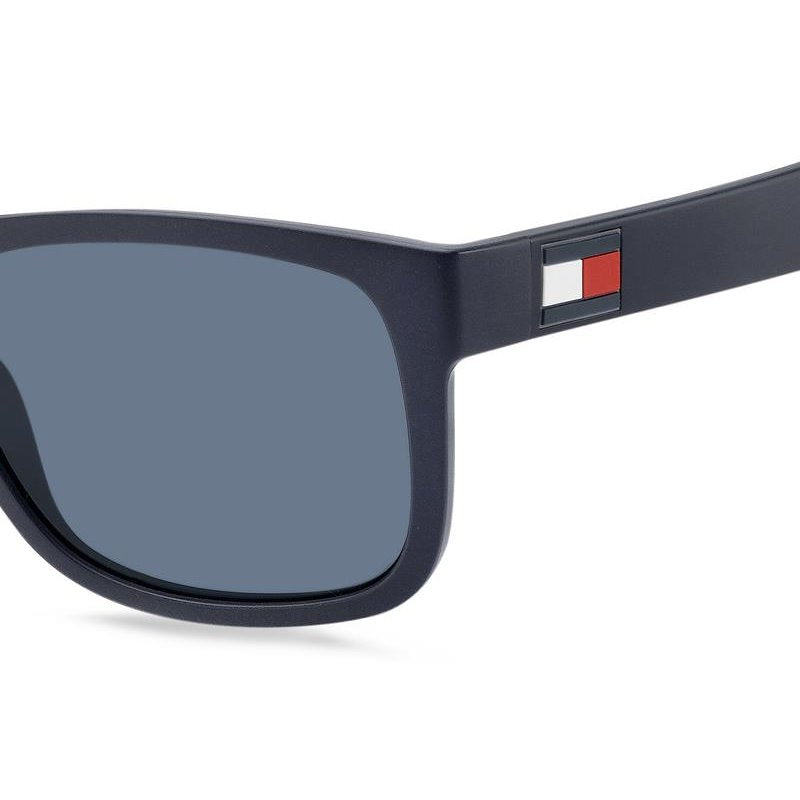 TOMMY HILFIGER Sleek Men's Sunglasses with Bold Frame