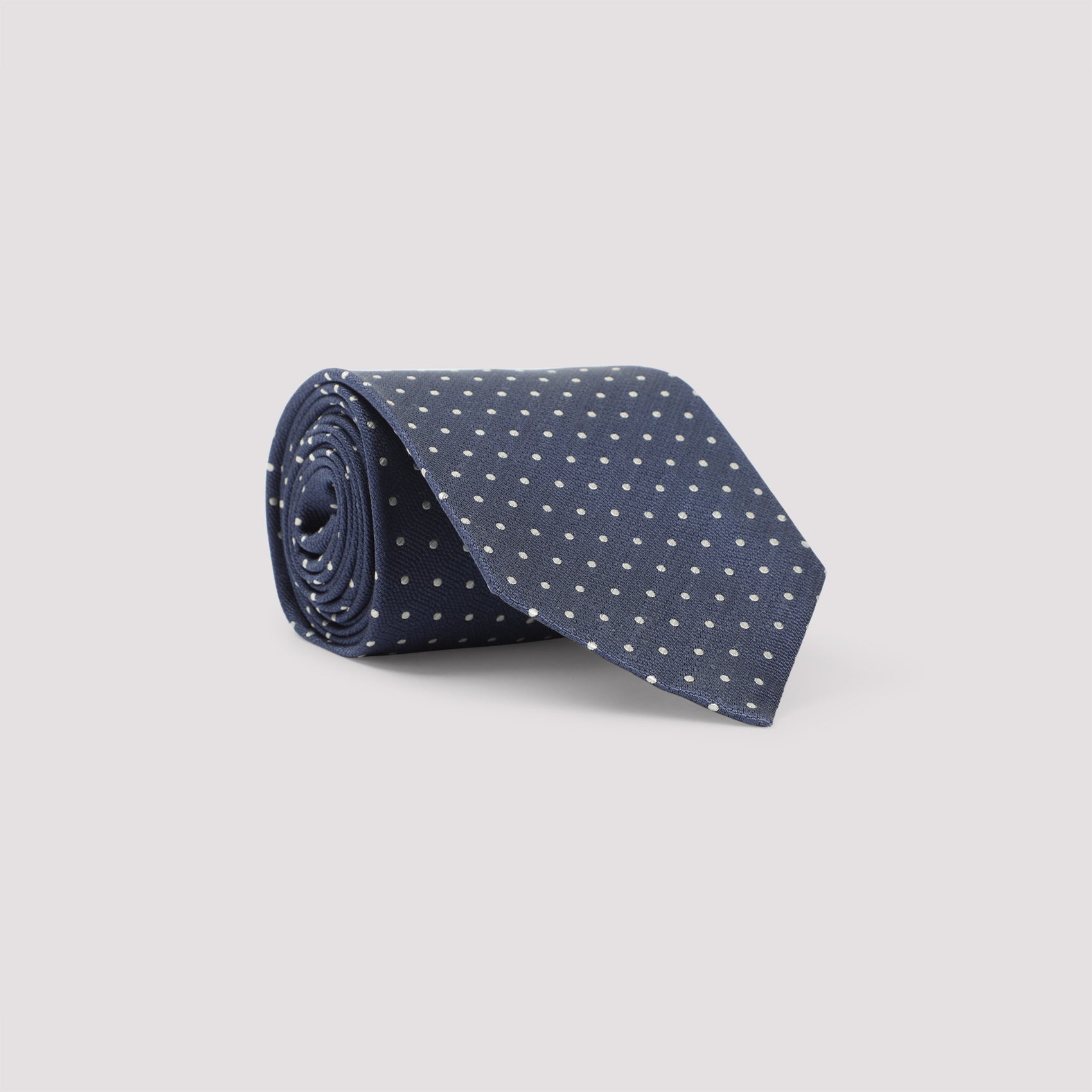 TOM FORD Sophisticated Silk Tie for Men - Elegant Accessory
