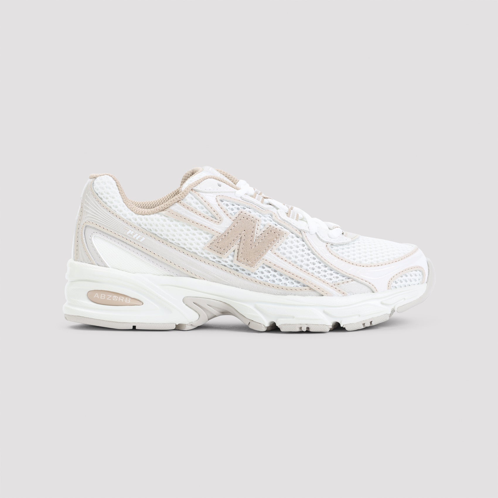 NEW BALANCE 740 Women's Sneaker - A Perfect Blend of Style and Comfort
