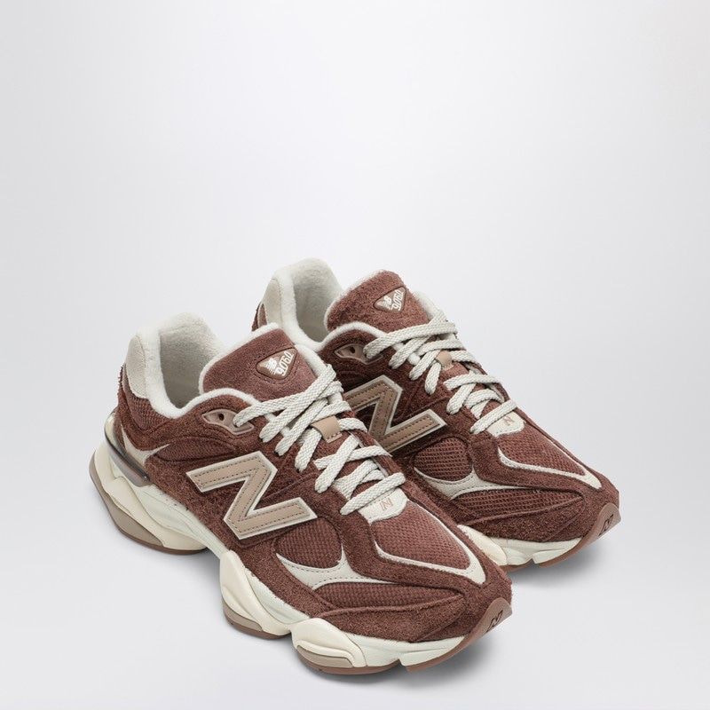 NEW BALANCE Chic Women's 9060 Sneakers
