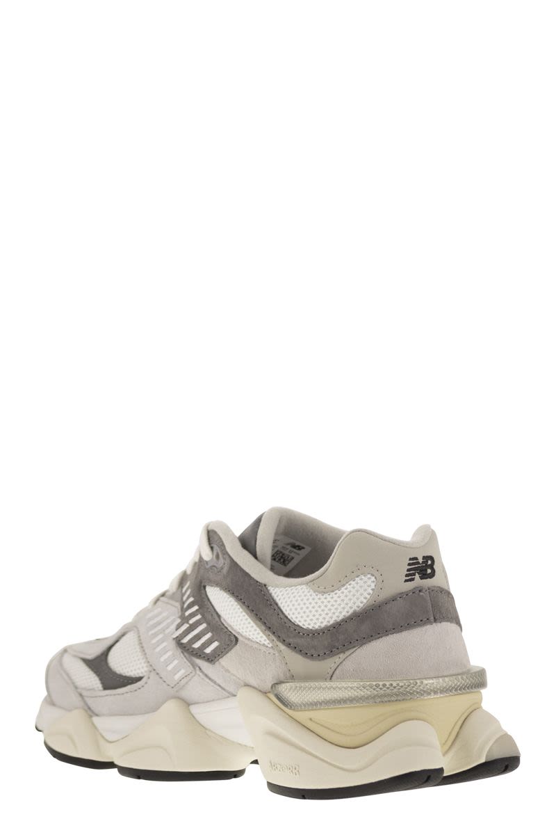 NEW BALANCE 9060 Mini Sneaker