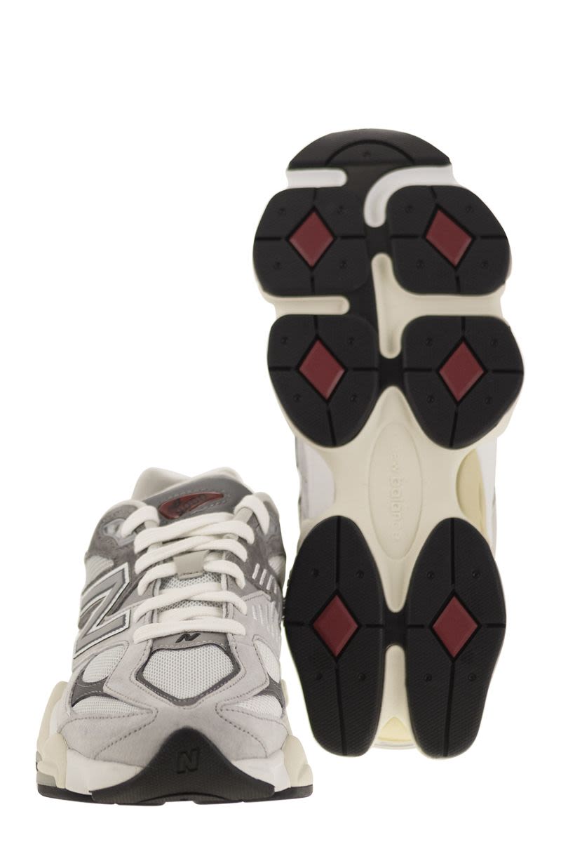 NEW BALANCE 9060 Mini Sneaker