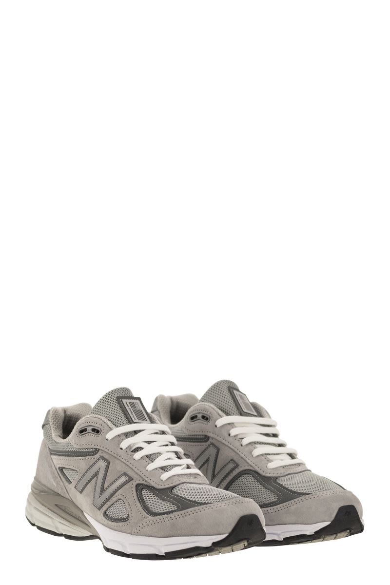 NEW BALANCE 990 Sneaker - Classic & Timeless Design