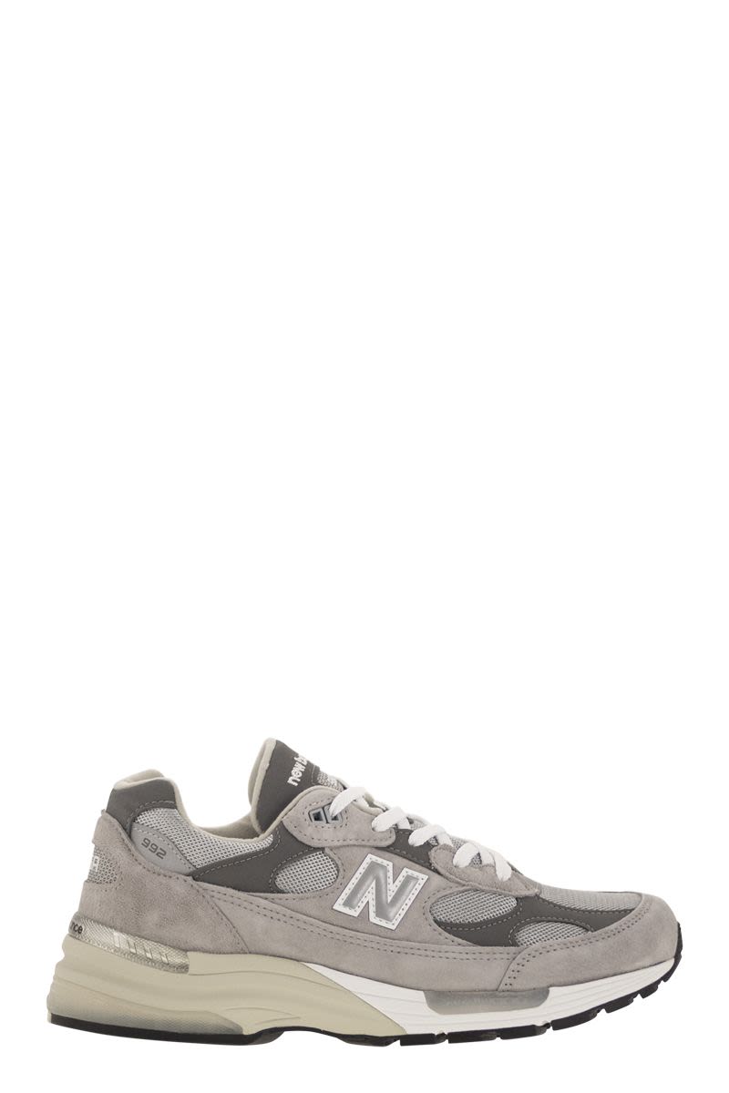 NEW BALANCE 992 Sneakers - Classic American Design