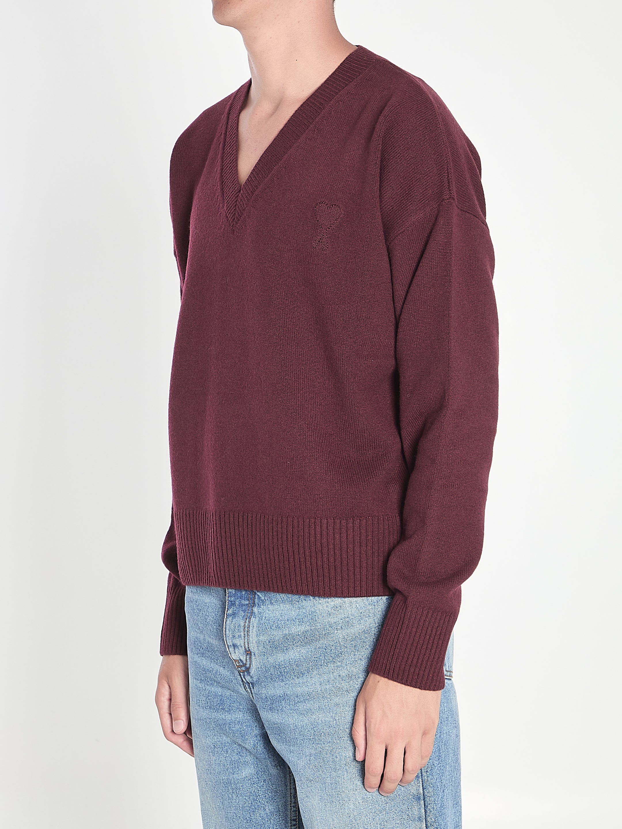 AMI PARIS V-Neck Cashmere Blend Pullover - Regular Fit