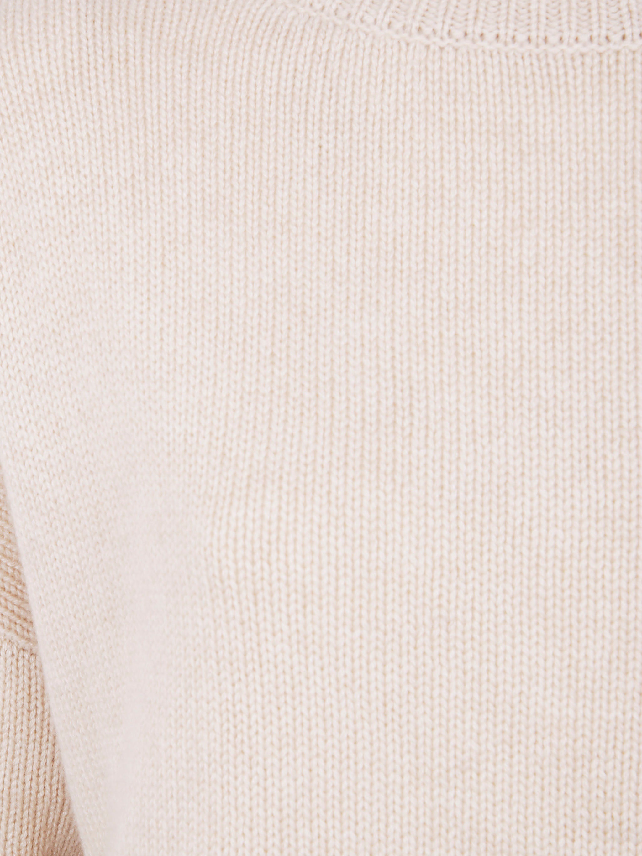 KUJTEN Women's Cashmere Turtle Neck Sweater