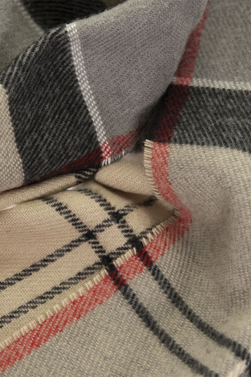 BARBOUR Tartan Pattern Scarf 180 x 30 cm