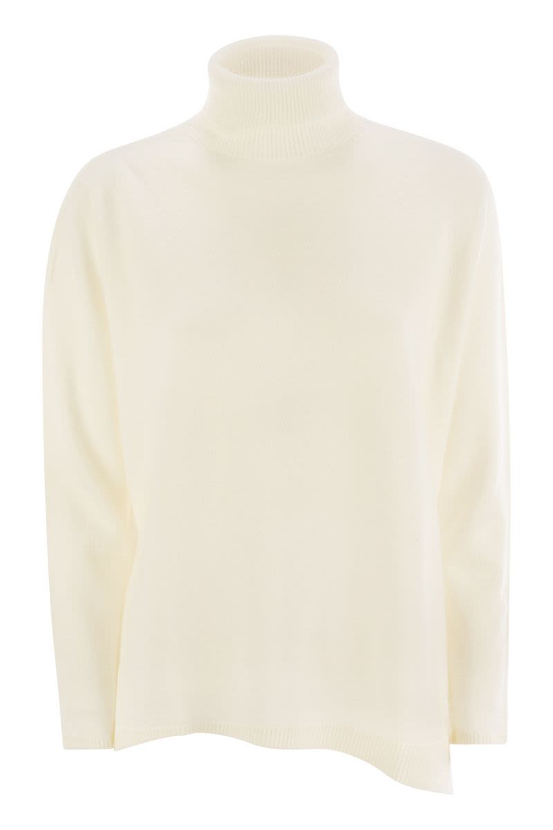 VANISÉ Cashmere Turtleneck Sweater
