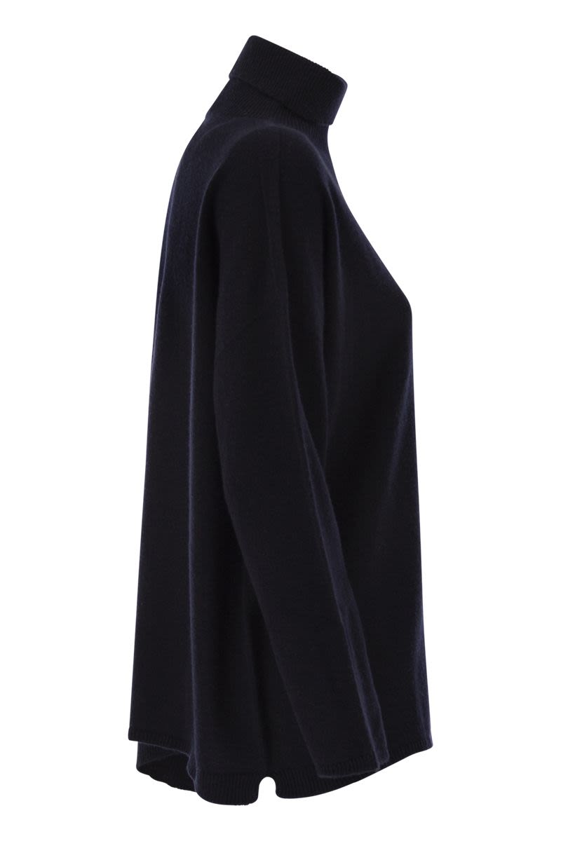 VANISÉ Maxi Cashmere Turtleneck Sweater
