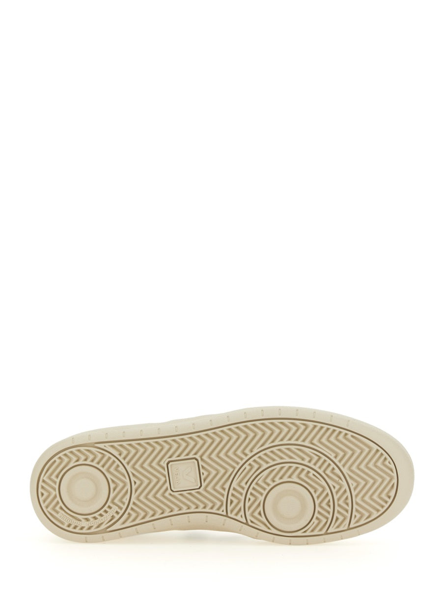 VEJA Sustainable Casual Sneakers for Men - FW25