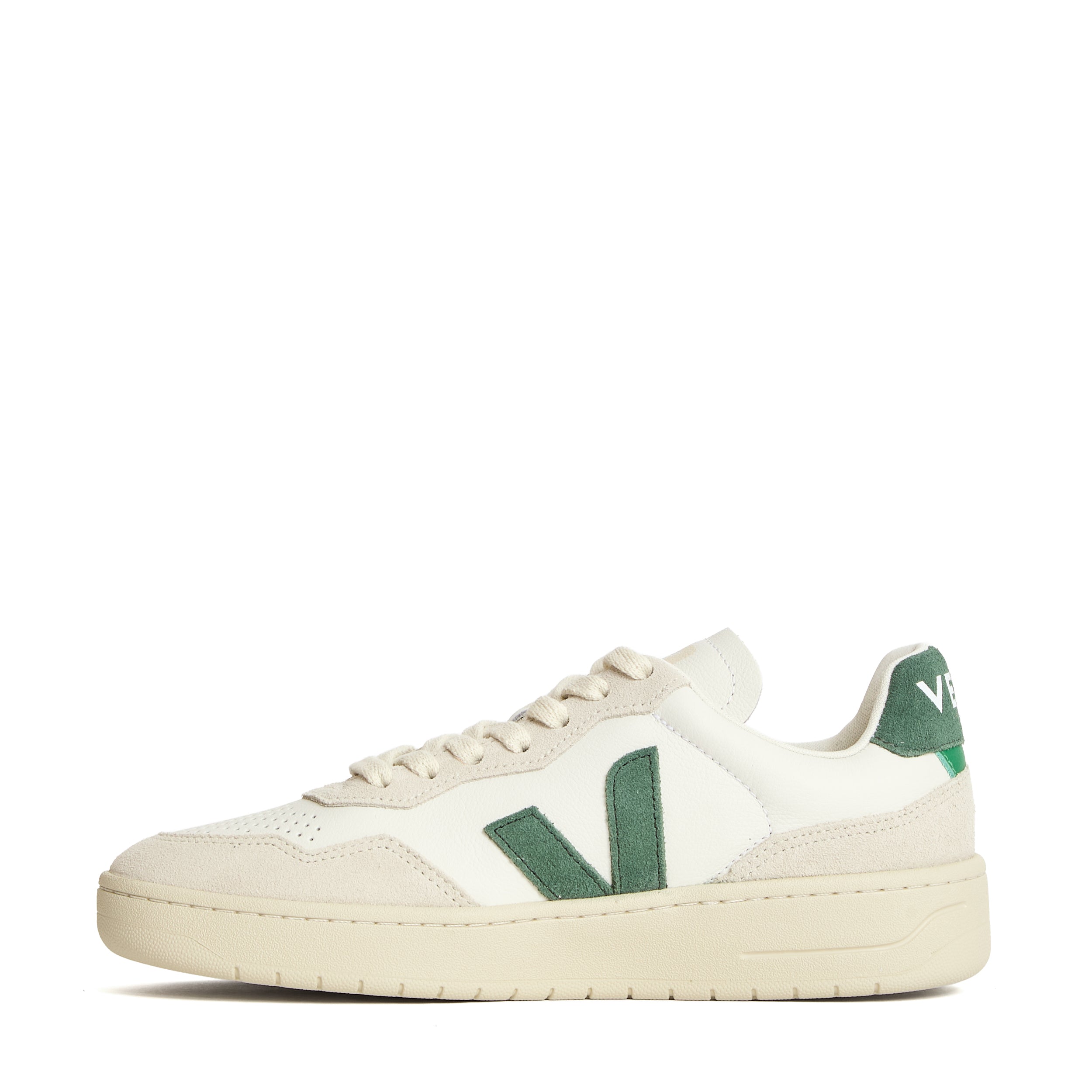 VEJA Comfortable Leather Sneakers with 2.5 - 4 cm Sole Height