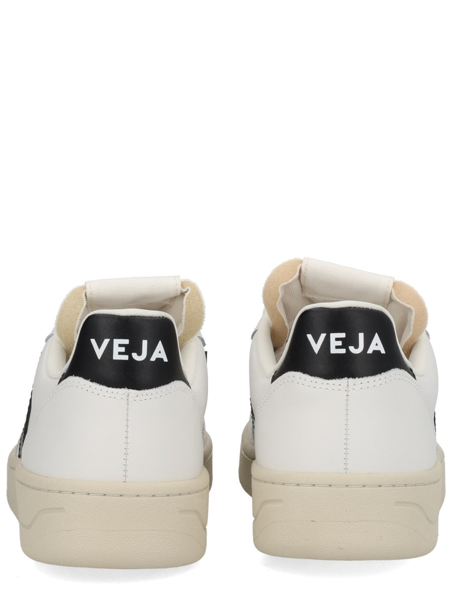 VEJA Men's Leather Sneakers - Timeless Style for FW25