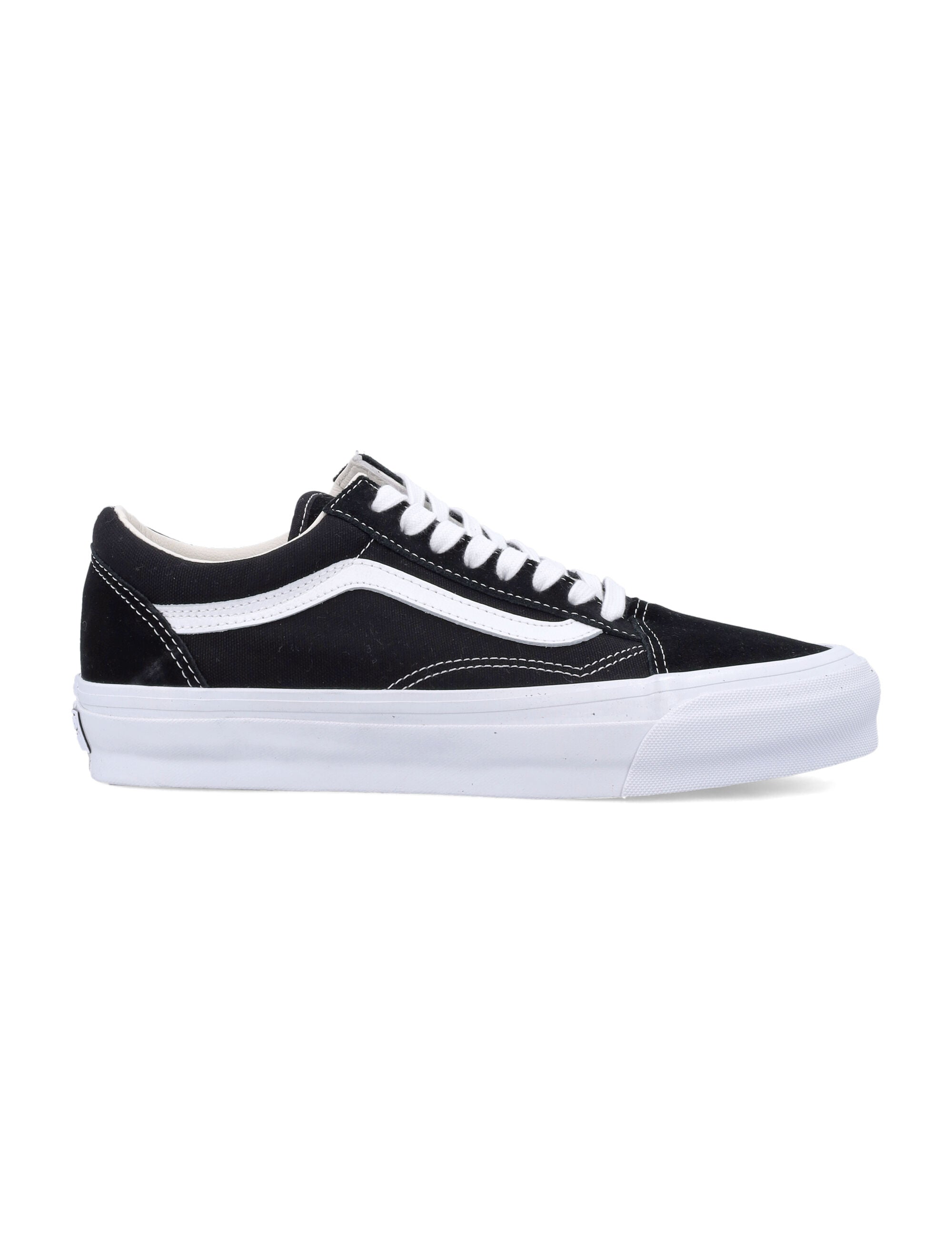 VANS Old Skool Classic Low-Cut Sneakers for Men