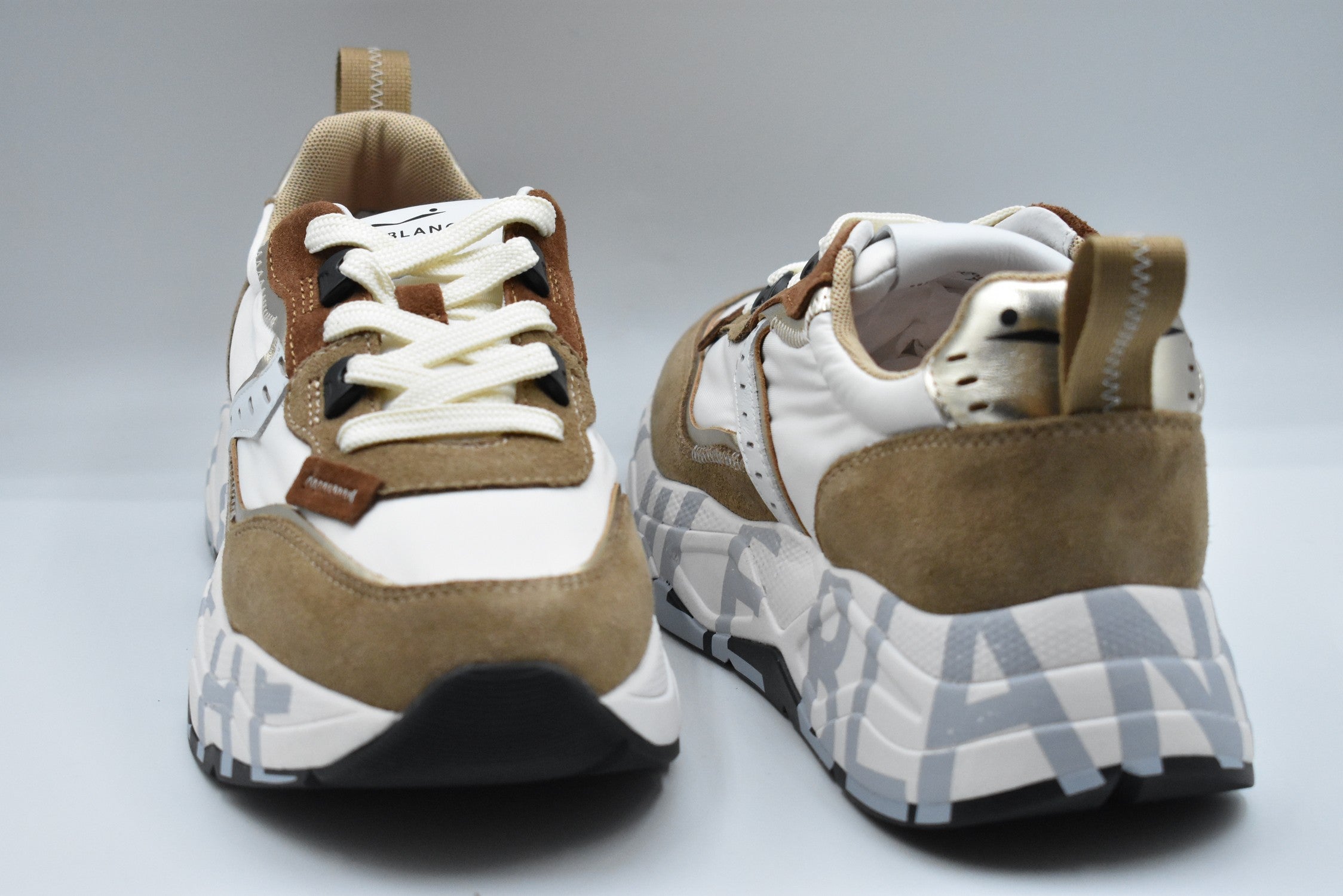 VOILE BLANCHE Chic Lace-Up Flat Shoes for Women