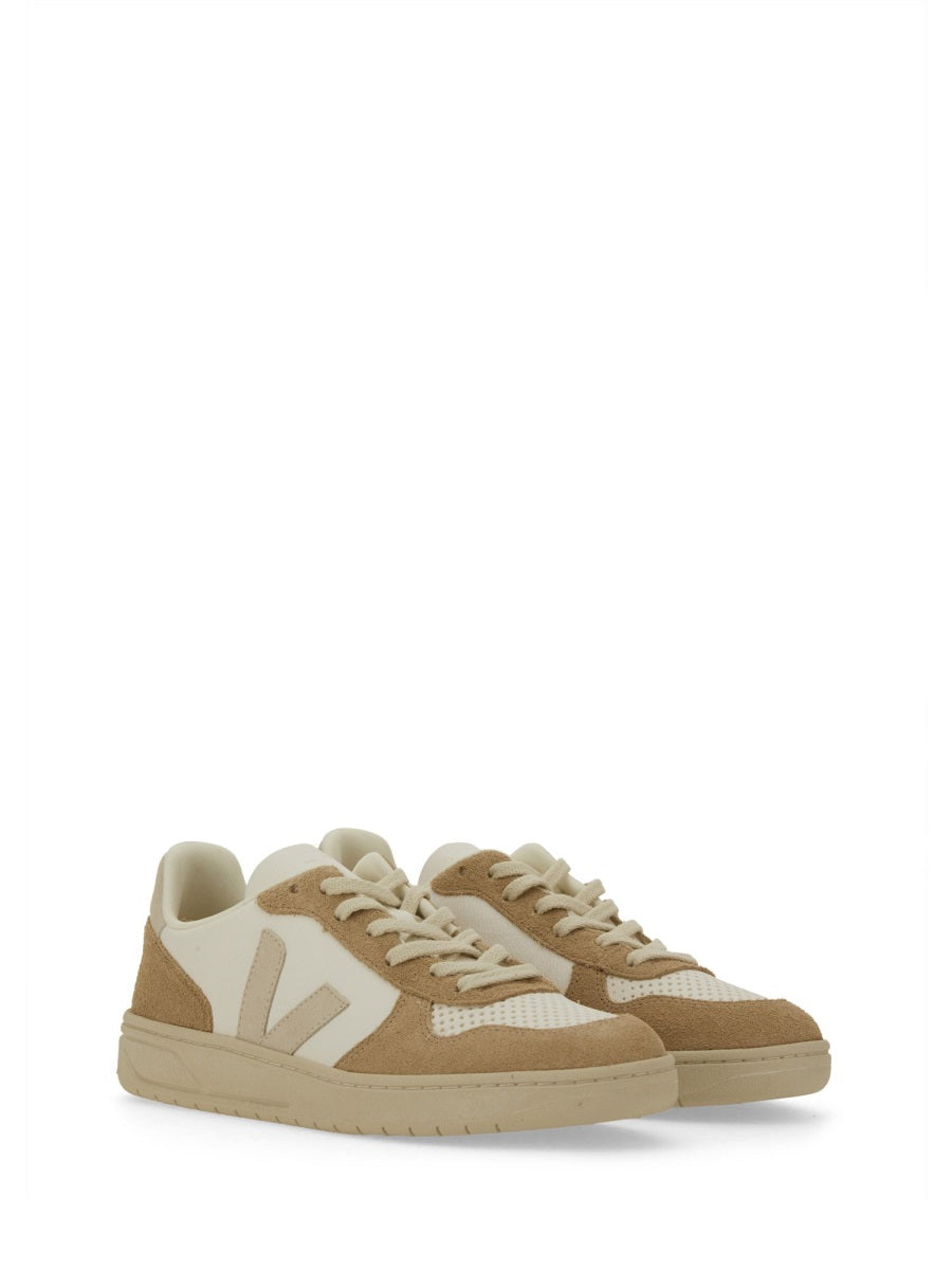 VEJA Unisex V-10 Eco-Friendly Sneakers