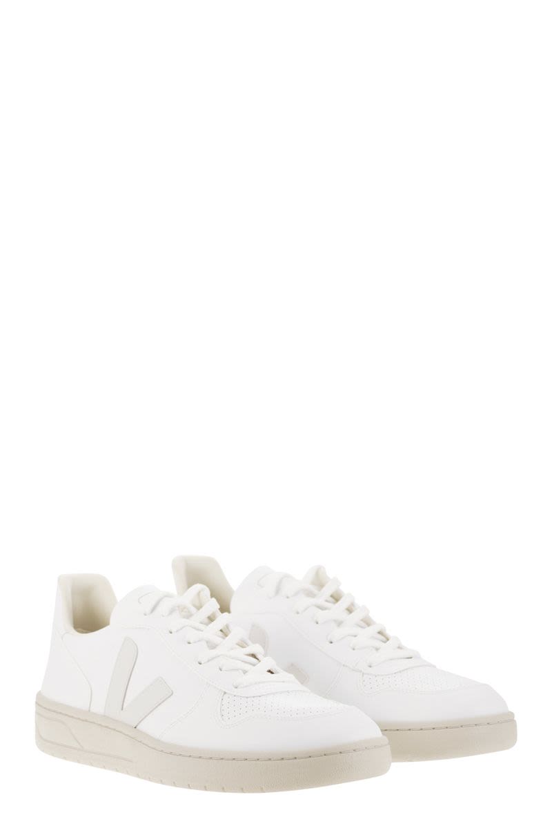 VEJA Men's Classic Leather Sneakers - FW23 Collection