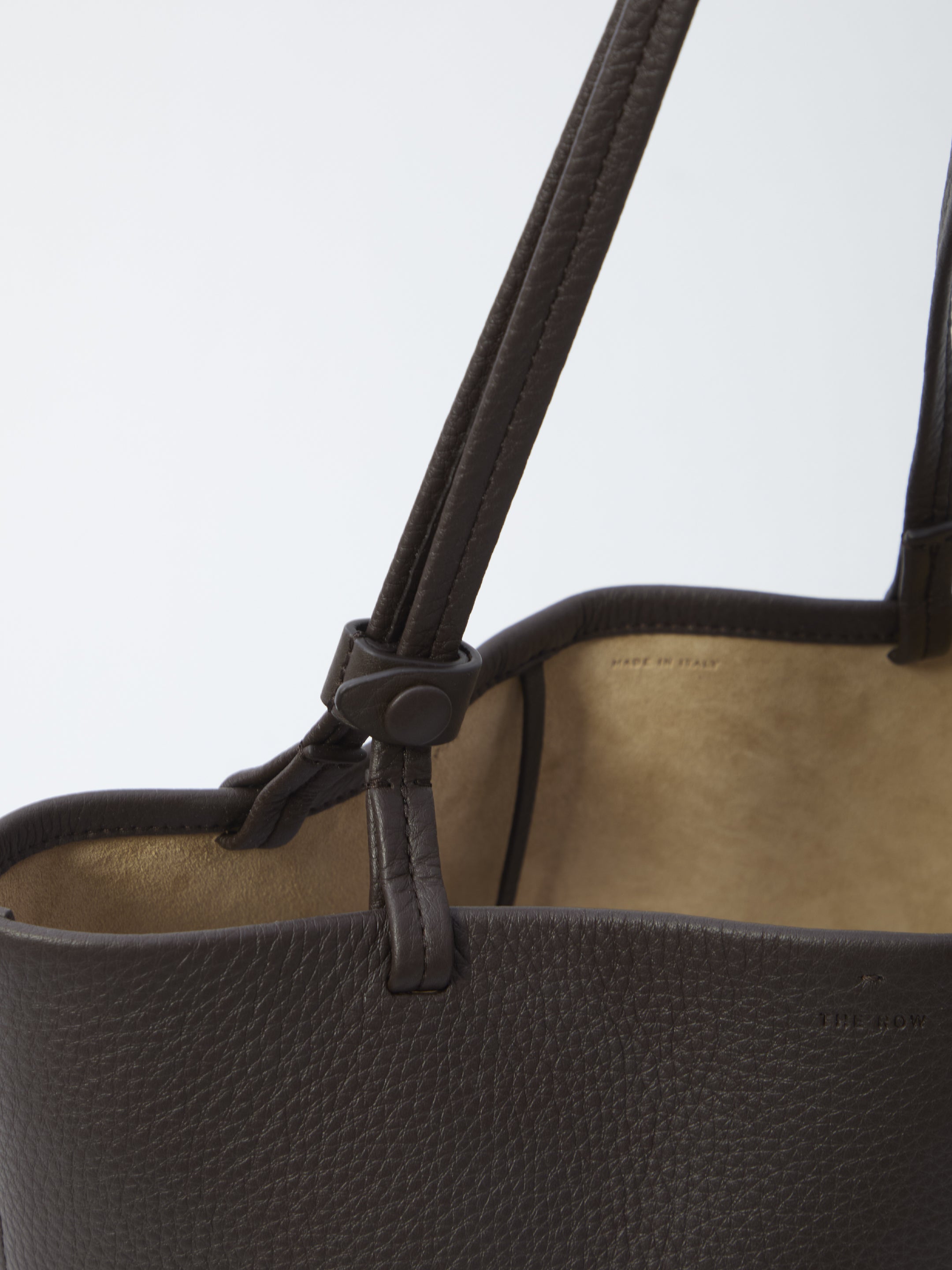 THE ROW Classic Medium Hammered Leather Tote Handbag