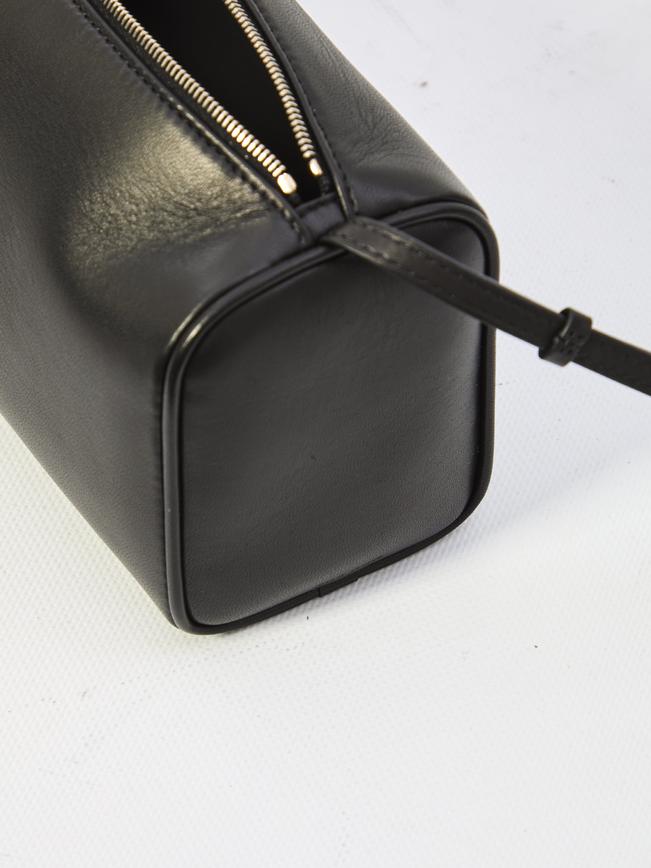 THE ROW 90's Mini Crossbody Handbag - Perfect for Everyday Elegance