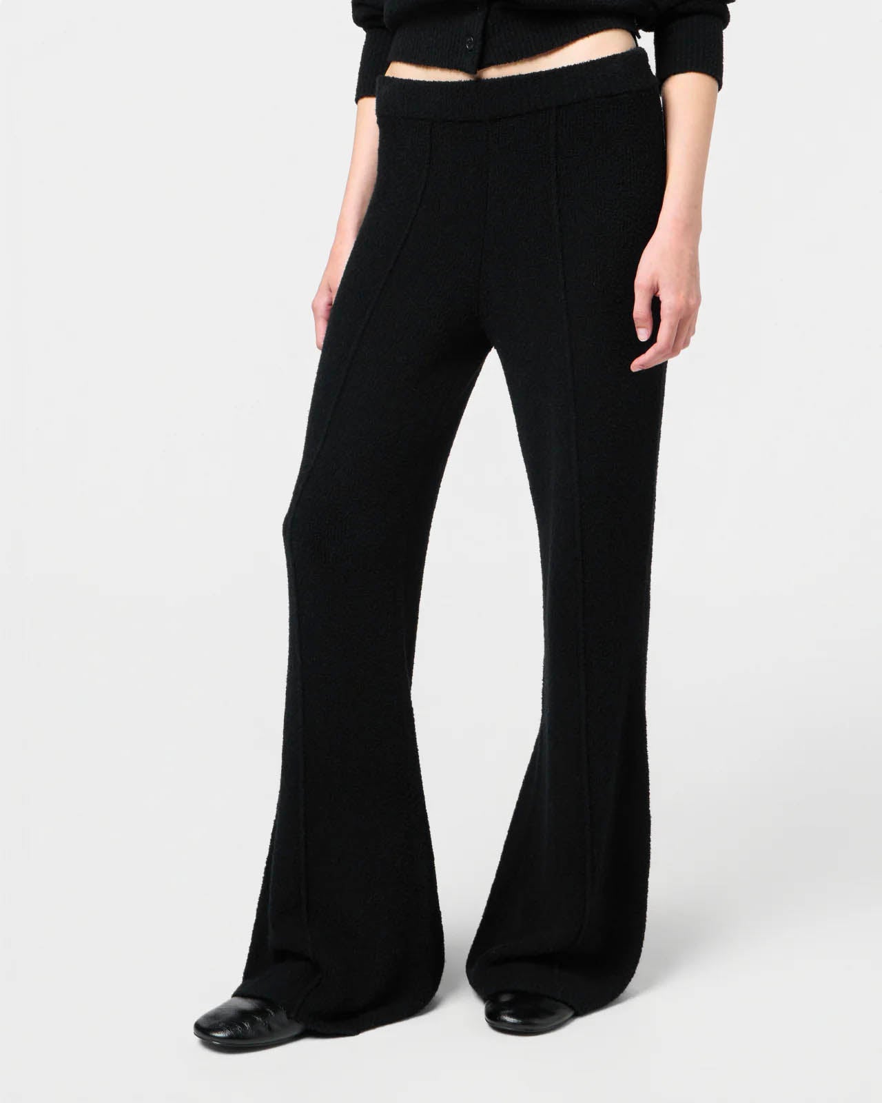 GUEST IN RESIDENCE Flared Bouclé Pants with Pleats - Size S