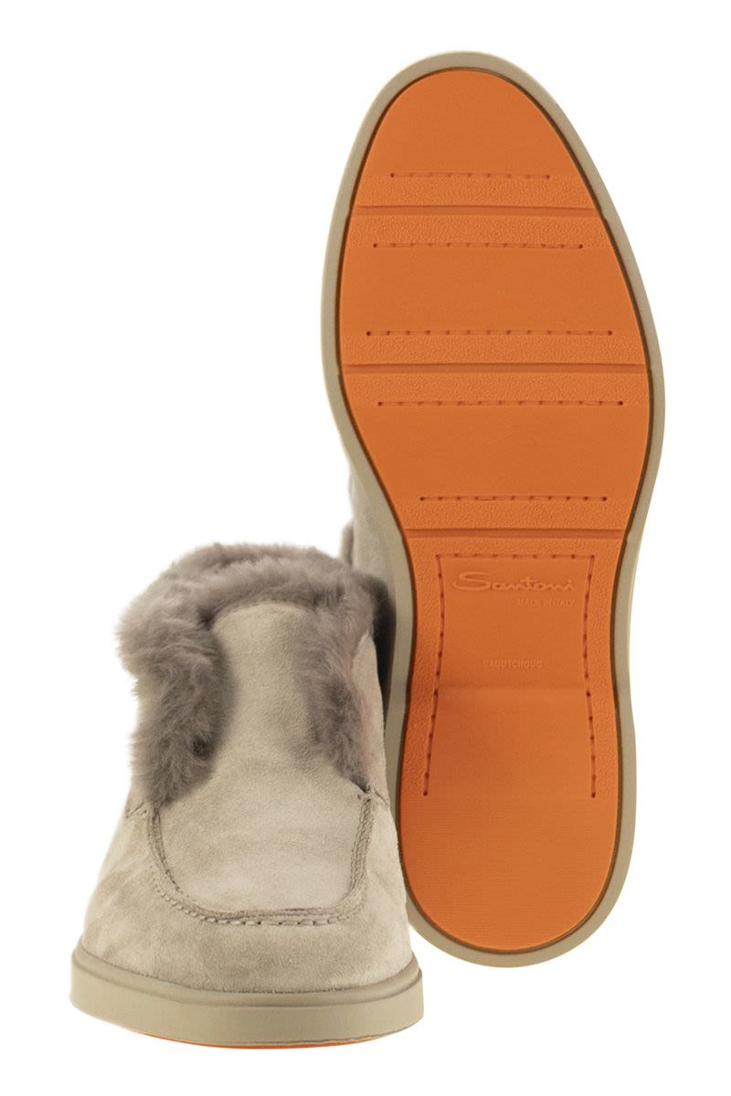 SANTONI Elegant Desert Boot with Suede Fur Lining - Size M45