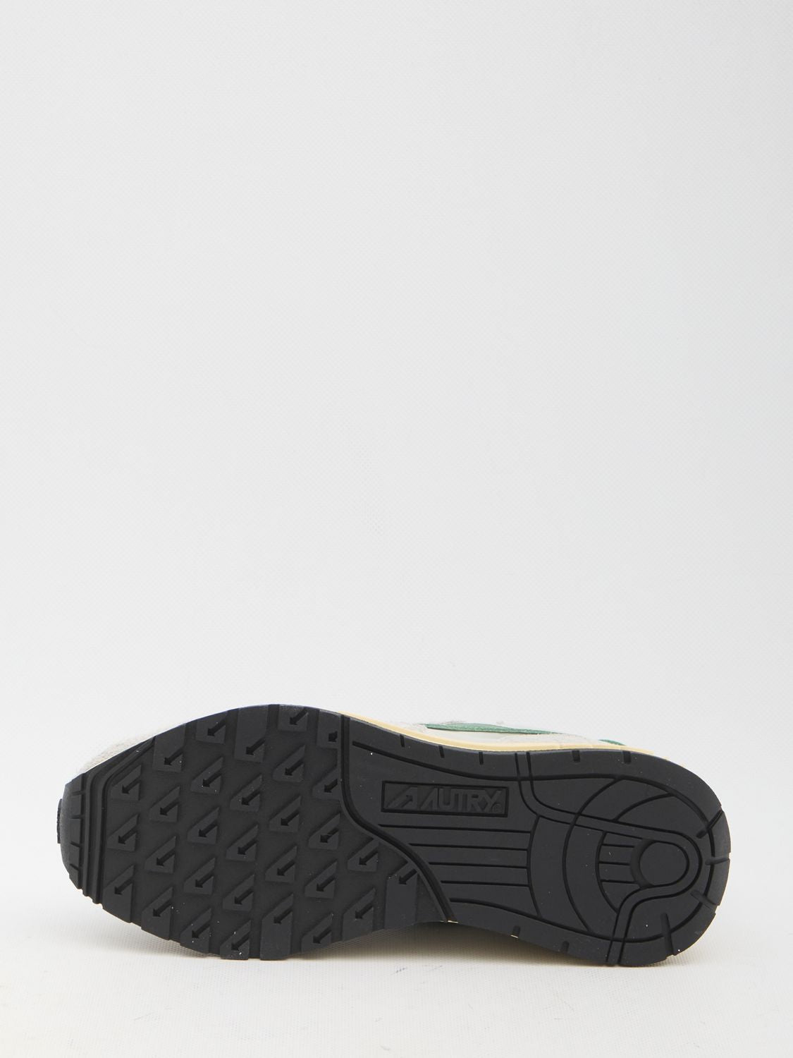 AUTRY Low Top Sneakers with Dust Handbag