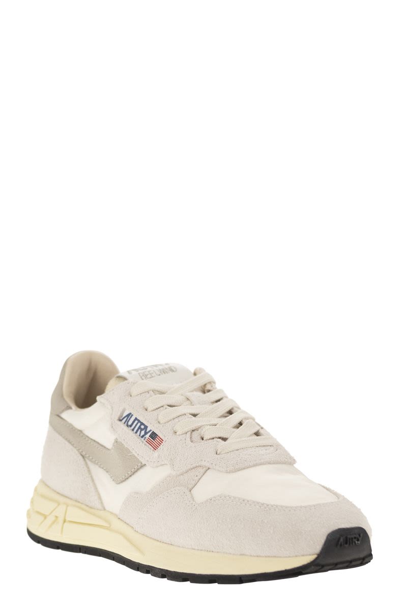 AUTRY Women's Low-Top Sneaker with Suede Accent