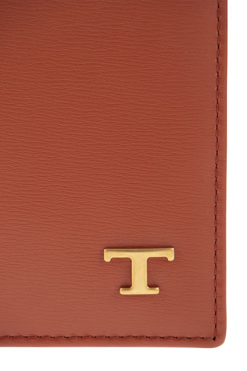 TOD'S Men's Mini Leather Wallet with Timeless Logo - 11 x 9.5 x 1.5 cm