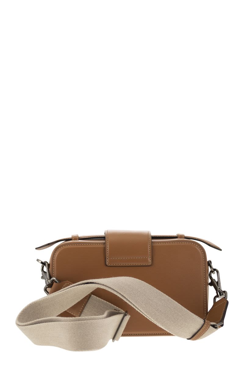 TOD'S Leather Mini Camera Handbag - 23 x 14 x 8 cm
