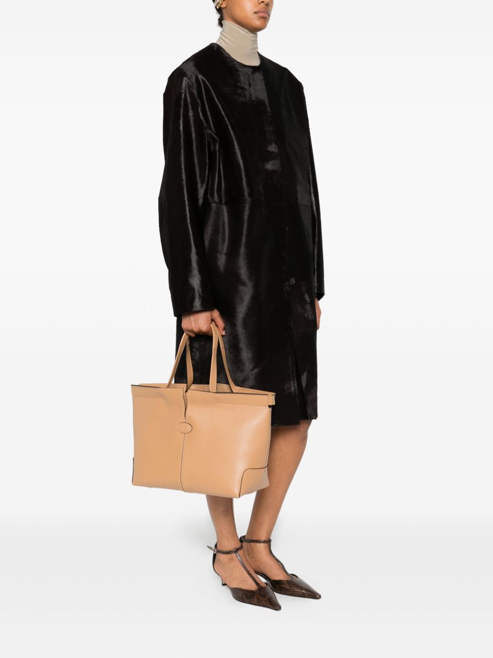 TOD'S Leather Shopping Handbag with Central Seam Detail