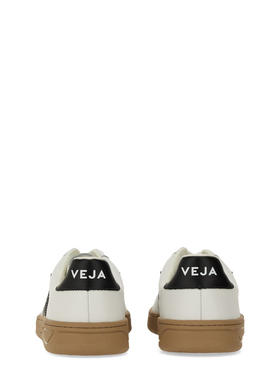 VEJA Eco-Friendly Sneakers V12 - Men