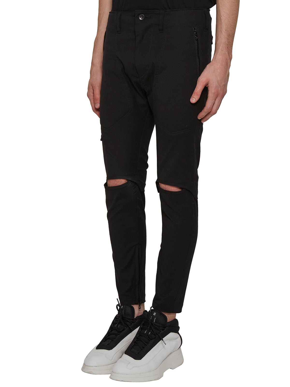 JULIUS Slim Fit Mini Pants with Gap - Size 2