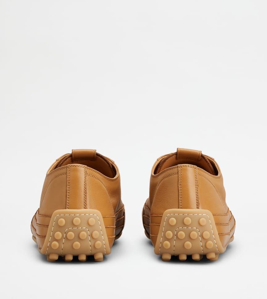 TOD'S Men's Classic Leather Sneakers